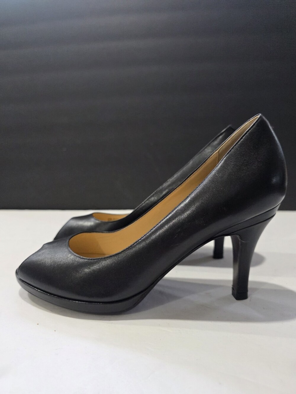 Cole Haan Black Leather Peep Toe Platform Pumps Heels Nike Air Size 7C